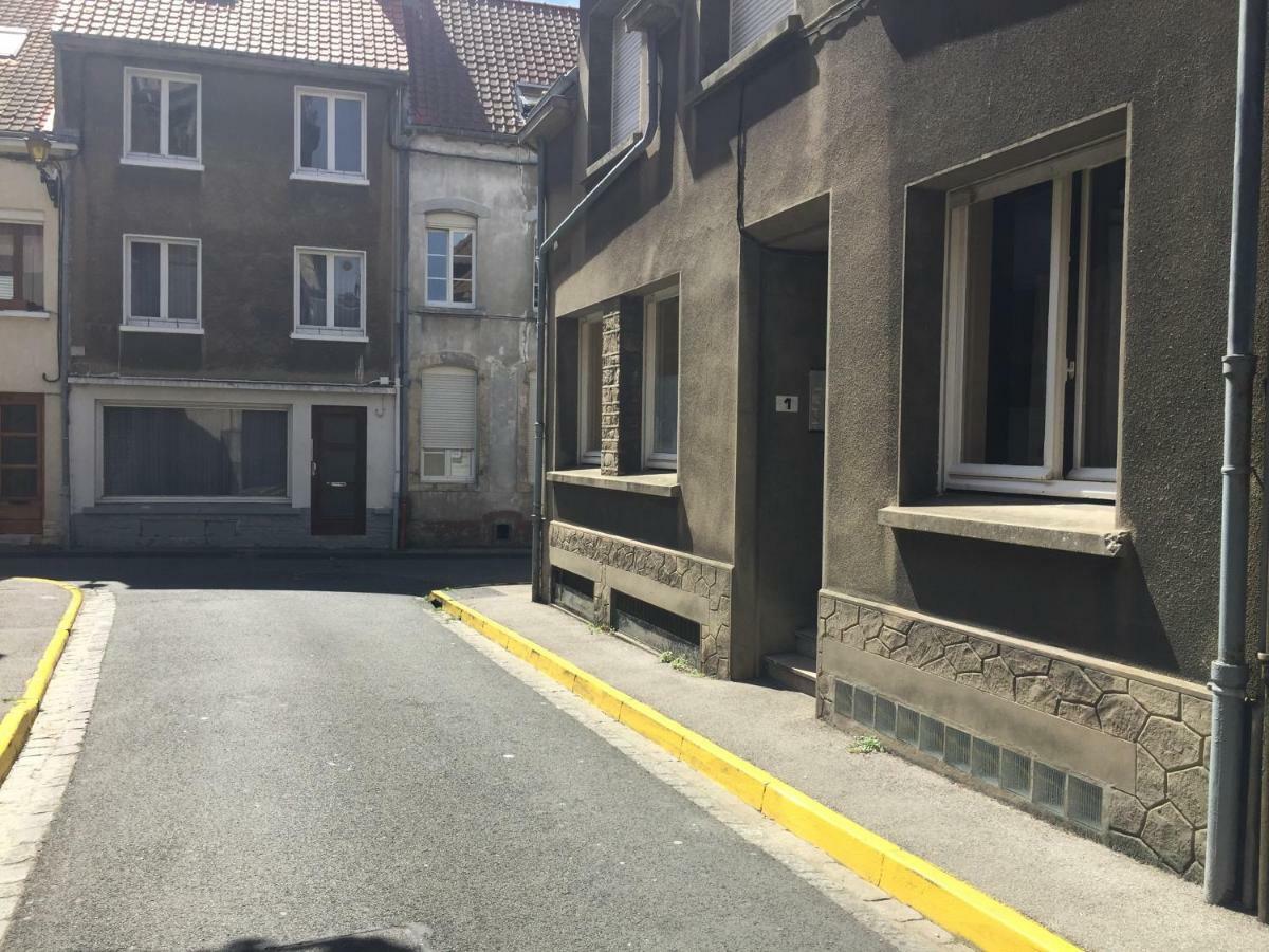 Lumineux T2 Vieille ville 3pers parking gratuit - by La Source d'OrFée Boulogne-sur-Mer Extérieur photo